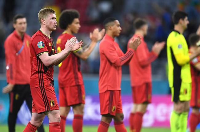 富保罗吐槽湖管！美记透露补强存苛刻条件 湖媒模拟3换2仅出1首轮